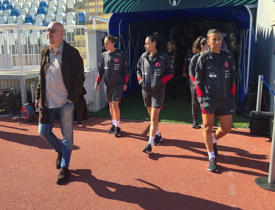 Bozbağ Milli Takımla  Kosova'da