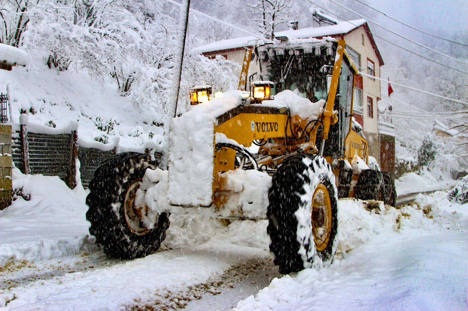 Giresun Belediyesi karla mücadele